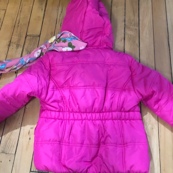 ❗️SOLD❗️Girls Hooded Puffer Jacket - Picture 3 of 6